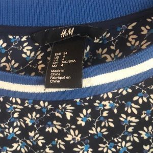 H&M Tops - ❤️ H&M long sleeved baseball blouse Size 4 ❤️ H&M Tops - ❤️ H&M long sleeved baseball blouse Size 4 ❤️